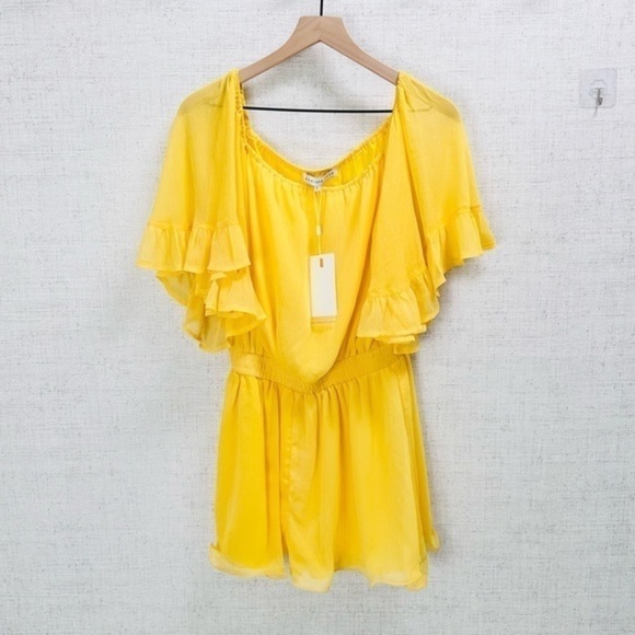 Endless Rose Off Shoulder Romper - Picture 3 of 8